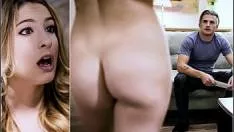 عندما تمتص قضيب هذا الرجل الموهوب ، فإنها تدحرج عينيها وتريد ذلك