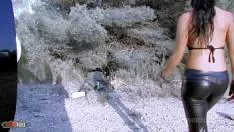 كيف لا تعشق مثل هذه القنبلة المثيرة